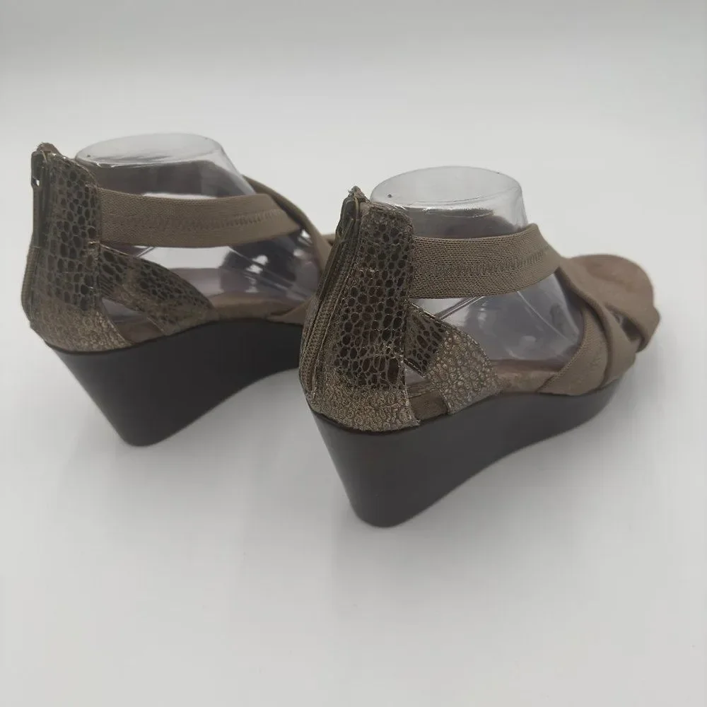 Donald J Pliner Jilli Canvas Wedge Sandal Bronze Open-toe design/comfort. Sz 9.5